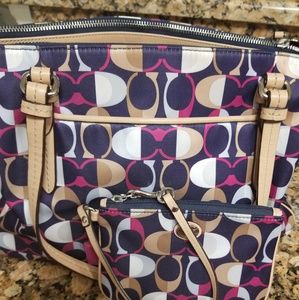 Coach purse and wristlet